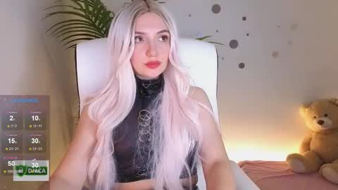 Snapshot of bb_cute1 chatting on December 5, 8:05 pm Kris online show from December 5, 8:05 pm