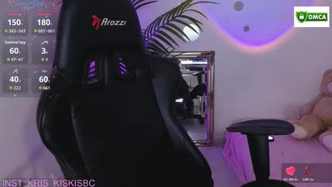 Snapshot of bb_cute1 chatting on December 13, 7:53 pm Kris online show from December 13, 7:53 pm