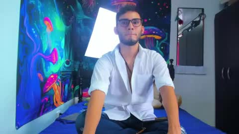 alex independent model   ig bbalexmoon online show from June 21, 3:58 pm