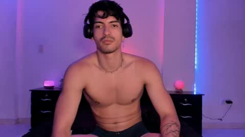 Valentino online show from January 3, 12:11 am