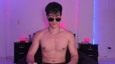 Valentino online show from January 18, 9:24 pm