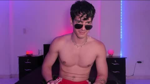 Valentino online show from January 26, 12:16 am