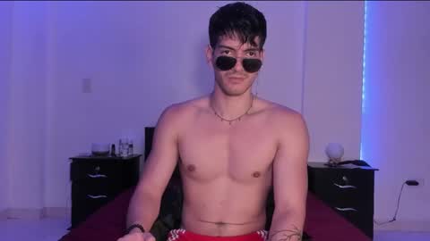 Valentino online show from February 17, 9:30 pm