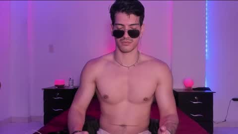 Valentino online show from February 21, 9:22 pm