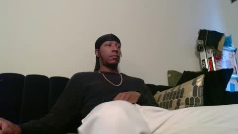 Racks online show from December 1, 8:31 pm