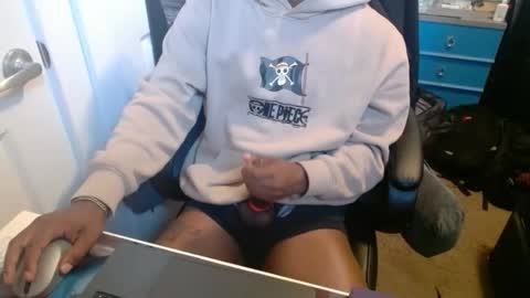 Snapshot of bbc_elrey chatting on June 10, 1:54 pm Racks online show from June 10, 1:54 pm