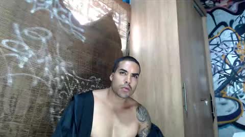 Justin online show from November 4, 8:41 pm