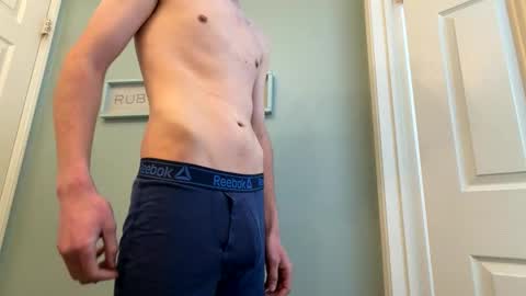 Snapshot of bbeeaa672_ chatting on June 8, 12:03 am bbeeaa672_ online show from June 8, 12:03 am