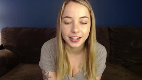 bbgirlnextdoor online show from November 10, 7:24 pm