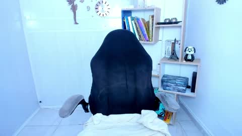 Charlote online show from May 9, 12:21 pm