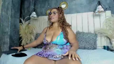 Bbwlatina01 online show from July 17, 11:50 am