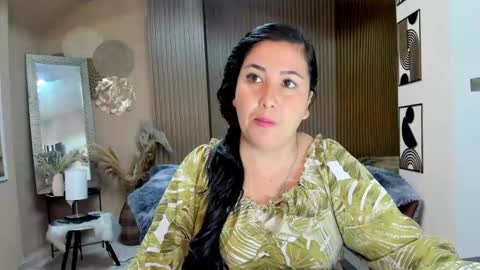 bbwluxurymuse online show from June 1, 11:34 am