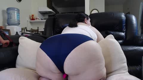 Snapshot of bbwmilfforcamfun chatting on September 22, 1:24 pm Julie online show from September 22, 1:24 pm
