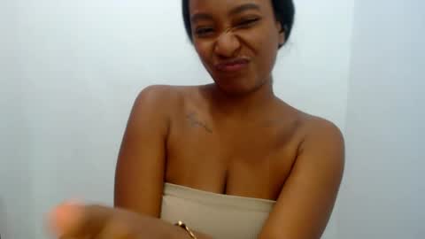 Snapshot of bby_natasha chatting on August 4, 5:59 pm Natasha online show from August 4, 5:59 pm