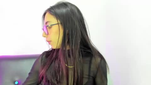 daniela villamizar online show from December 17, 2:55 pm