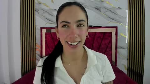 daniela villamizar online show from October 21, 2:07 pm