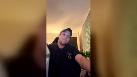 Snapshot of bdn9222 chatting on March 25, 1:44 am bdn9222 online show from March 25, 1:44 am