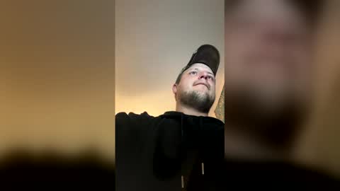 Snapshot of bdn9222 chatting on April 11, 1:54 am bdn9222 online show from April 11, 1:54 am