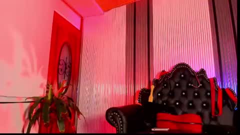 Tanisha online show from August 1, 11:58 pm