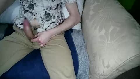 Snapshot of be4your_desire chatting on February 9, 6:45 pm mikiforfun online show from February 9, 6:45 pm