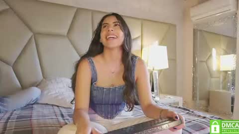 Helena  Evan online show from July 14, 12:00 pm