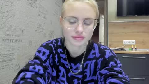 Snapshot of be_daddy chatting on December 11, 5:26 pm Summer BABY online show from December 11, 5:26 pm