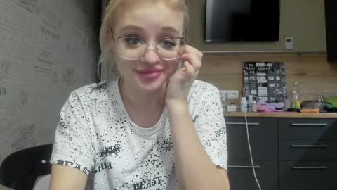 Snapshot of be_daddy chatting on January 25, 2:47 pm Summer BABY online show from January 25, 2:47 pm