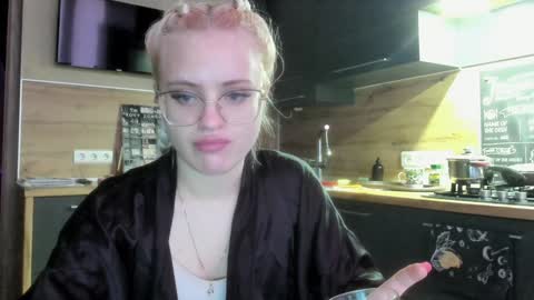 Snapshot of be_daddy chatting on January 28, 3:14 pm Summer BABY online show from January 28, 3:14 pm