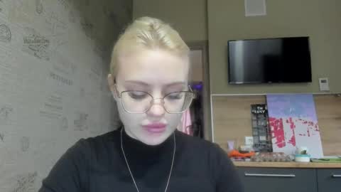 Snapshot of be_daddy chatting on February 18, 5:10 pm Summer BABY online show from February 18, 5:10 pm