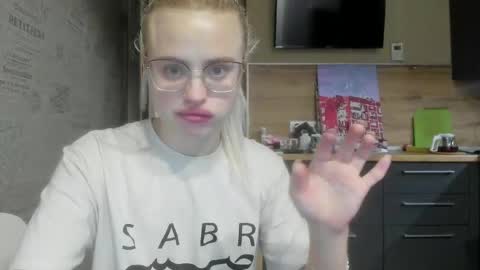 Snapshot of be_daddy chatting on March 2, 3:48 pm Summer BABY online show from March 2, 3:48 pm