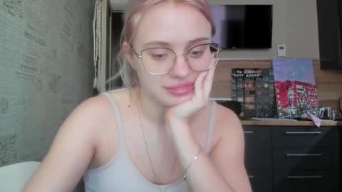 Snapshot of be_daddy chatting on March 9, 1:37 pm Summer BABY online show from March 9, 1:37 pm