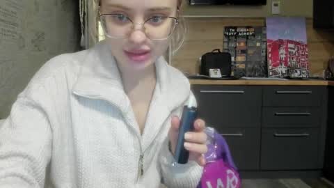 Snapshot of be_daddy chatting on March 10, 4:25 pm Summer BABY online show from March 10, 4:25 pm