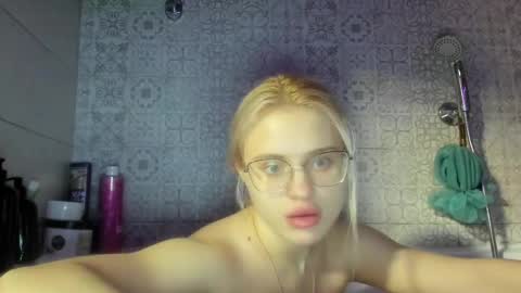 Snapshot of be_daddy chatting on March 12, 8:10 pm Summer BABY online show from March 12, 8:10 pm