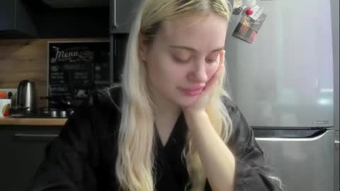 Snapshot of be_daddy chatting on September 10, 12:38 pm Summer BABY online show from September 10, 12:38 pm