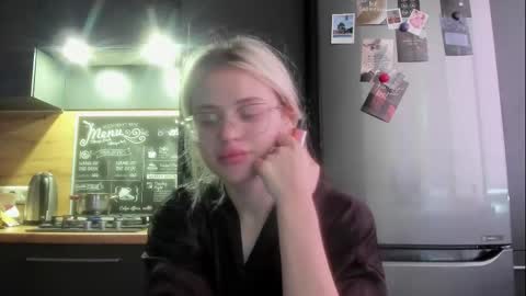 Snapshot of be_daddy chatting on September 17, 1:24 pm Summer BABY online show from September 17, 1:24 pm