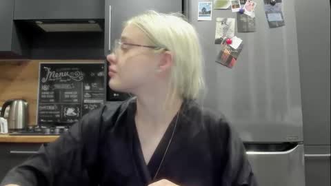 Snapshot of be_daddy chatting on October 8, 2:58 pm Summer BABY online show from October 8, 2:58 pm