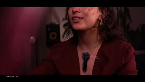 Snapshot of be_lov chatting on March 5, 3:29 am Call me Bells Next Stream on Wednesday Feb 26 online show from March 5, 3:29 am