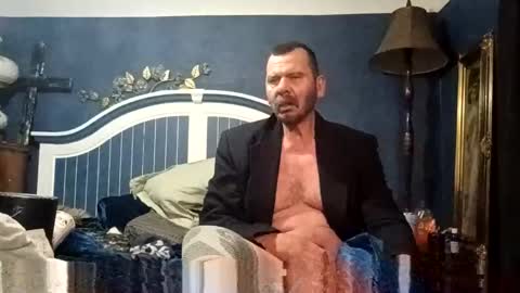 Snapshot of beaatoffbob chatting on December 3, 1:24 am beaatoffbob online show from December 3, 1:24 am