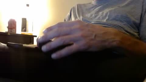 beachbuds online show from November 10, 7:40 am