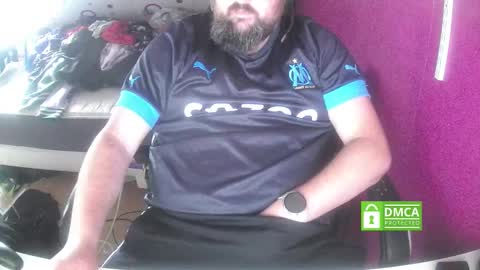 Snapshot of bear90130 chatting on October 19, 1:45 pm bear90130 online show from October 19, 1:45 pm
