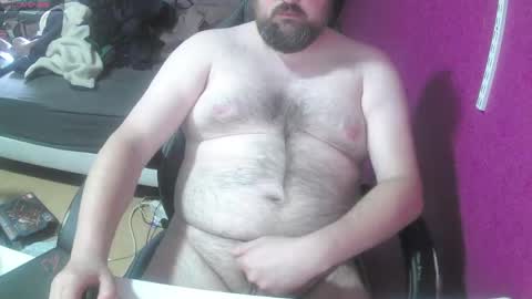 Snapshot of bear90130 chatting on June 7, 2:43 pm bear90130 online show from June 7, 2:43 pm