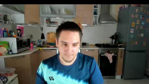Snapshot of bear_beer130 chatting on May 17, 4:47 pm bear_beer130 online show from May 17, 4:47 pm