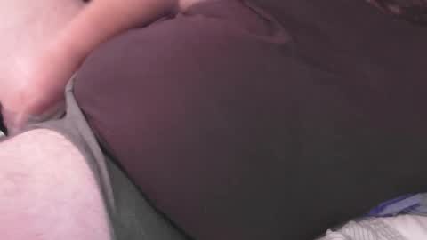 Snapshot of bear_man_oi chatting on February 9, 2:49 am bear_man_oi online show from February 9, 2:49 am