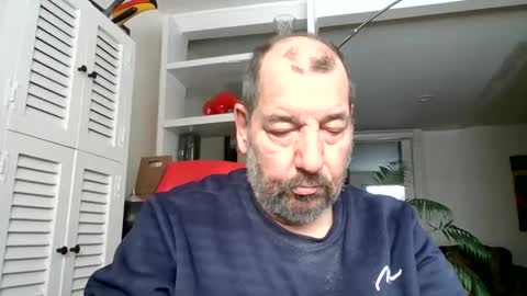 Snapshot of bearacuda555 chatting on January 23, 6:35 pm Bruno online show from January 23, 6:35 pm