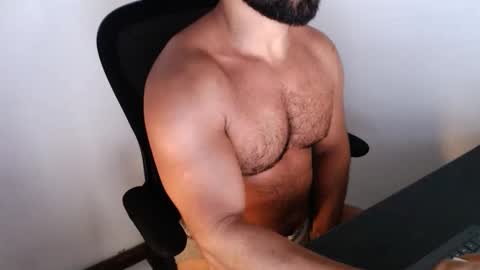 Snapshot of beard_top_guy chatting on November 7, 2:06 pm Beard Guy online show from November 7, 2:06 pm