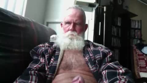 Snapshot of beardbushy chatting on November 9, 7:23 pm beardbushy online show from November 9, 7:23 pm