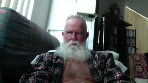 beardbushy online show from July 12, 4:20 pm