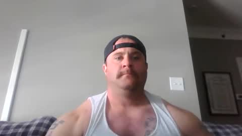 bearded4urpleasure online show from May 1, 6:01 pm