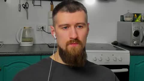 Zeus online show from March 2, 11:00 pm