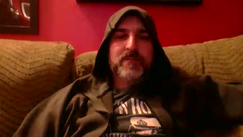 Snapshot of beardedambition chatting on May 19, 12:05 am beardedambition online show from May 19, 12:05 am
